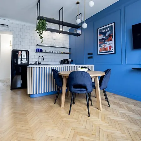 Blue Door Apartment, Swietojanska, Srodmiescie グディニャ