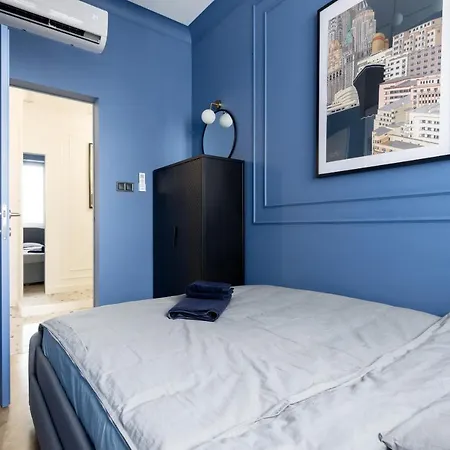Blue Door Apartment, Swietojanska, Srodmiescie *